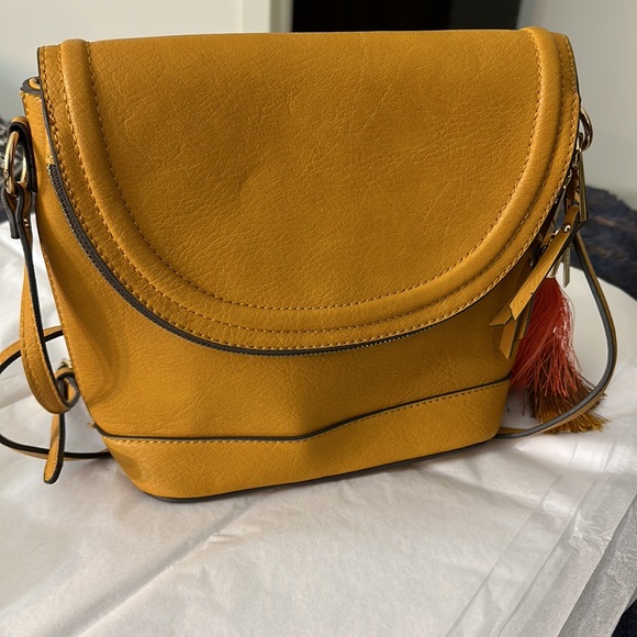 Aldo Yellow Crossbody Bag - Picture 2 of 7